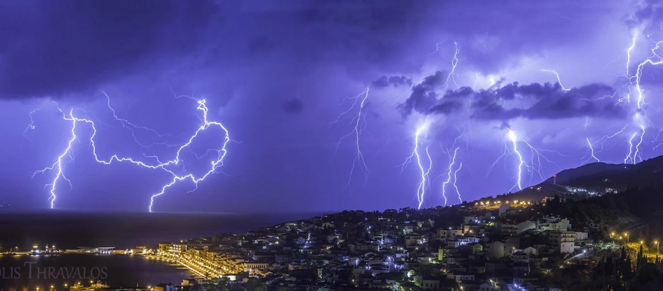 Νέο παγκόσμιο ρεκόρ για κεραυνό 709 χιλιομέτρων (φωτό)